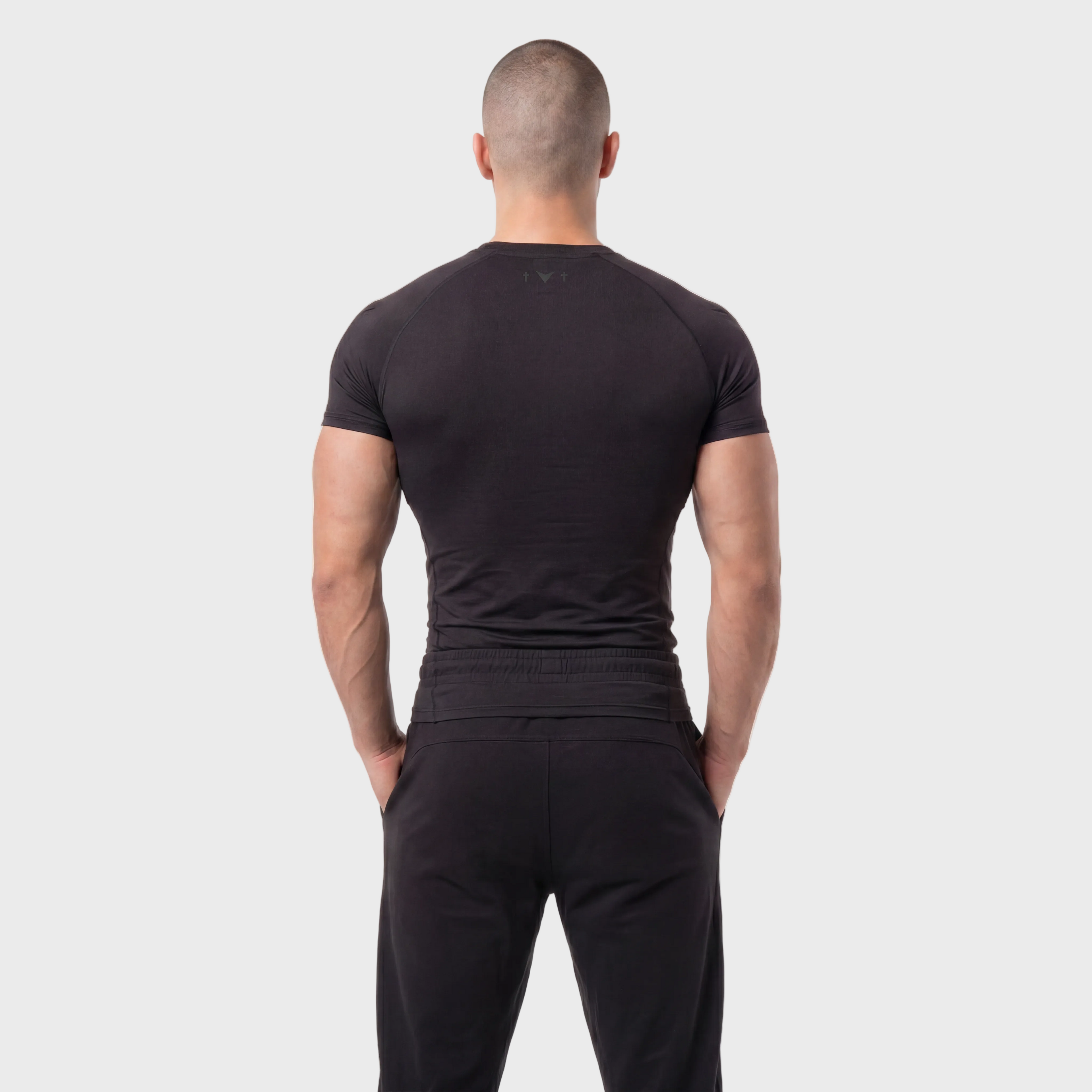 INVICTUS COMPRESSION
