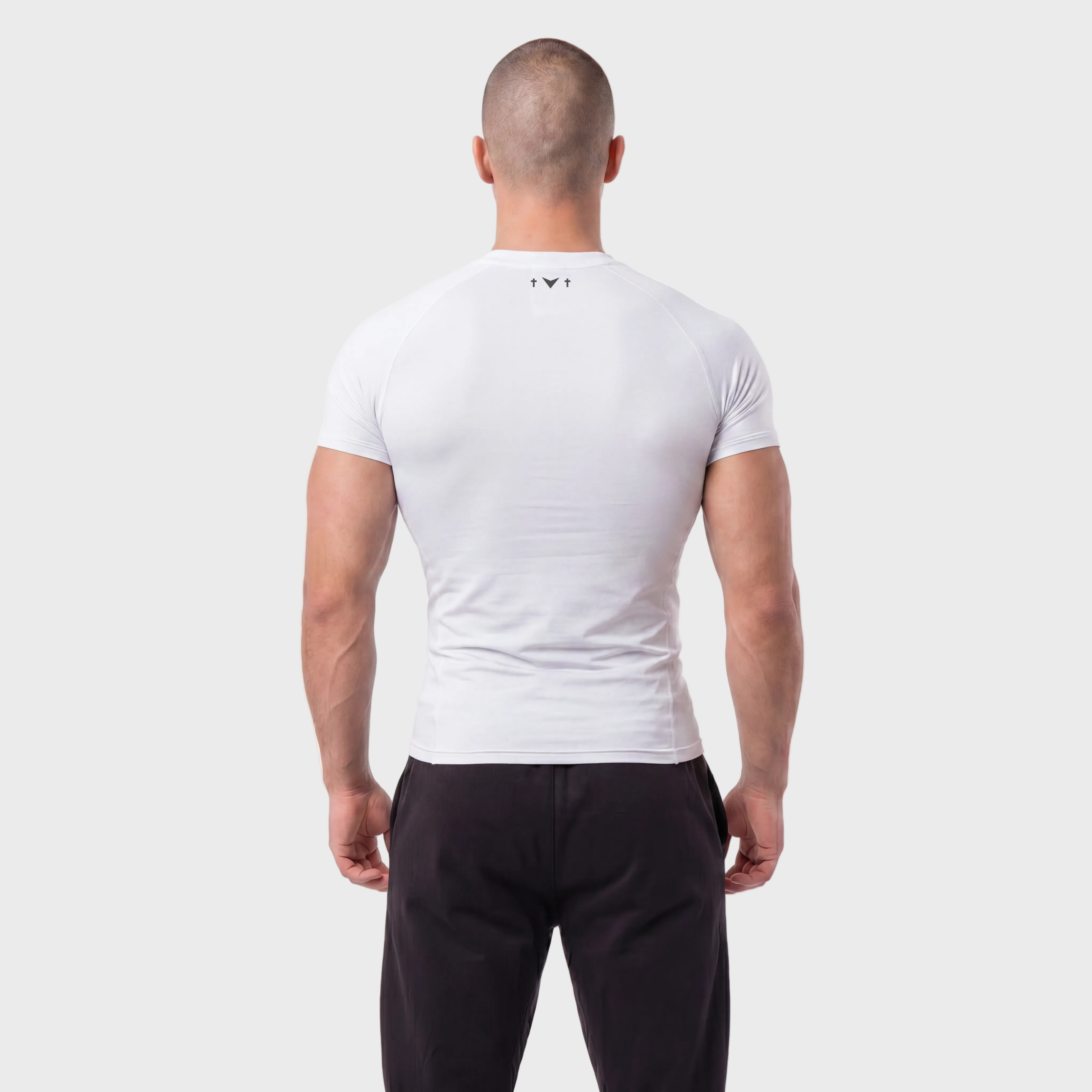 INVICTUS COMPRESSION